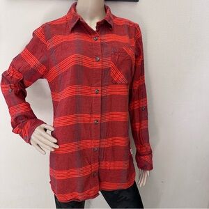 Magellan Outdoors Women's Red and Black Plaid Button-Down Shirt